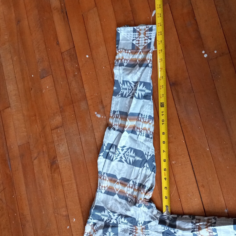 Ariat Pendleton Size L Button Down - image 6